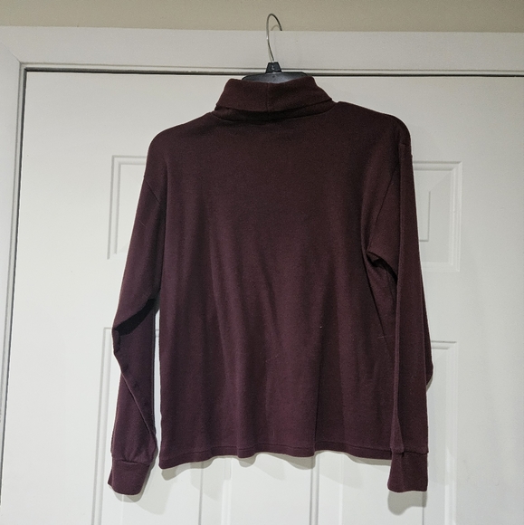 Maroon turtle neck - Picture 5 of 5